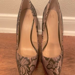 Jessica Simpson Lace Pumps